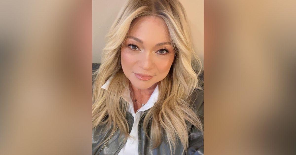 image of Valerie Bertinelli stunned fans with a bold new blonde hairstyle.