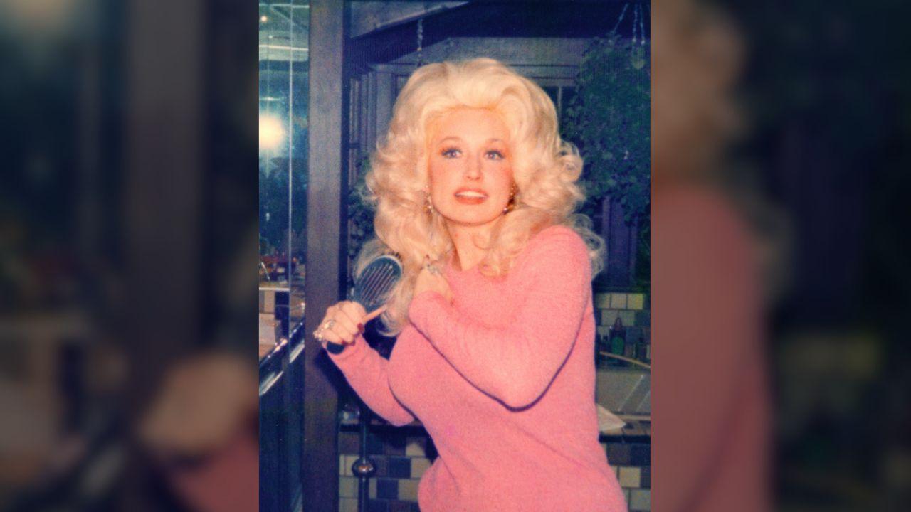 Photo of Dolly Parton became widely known for her single 'I Will Always Love You.'