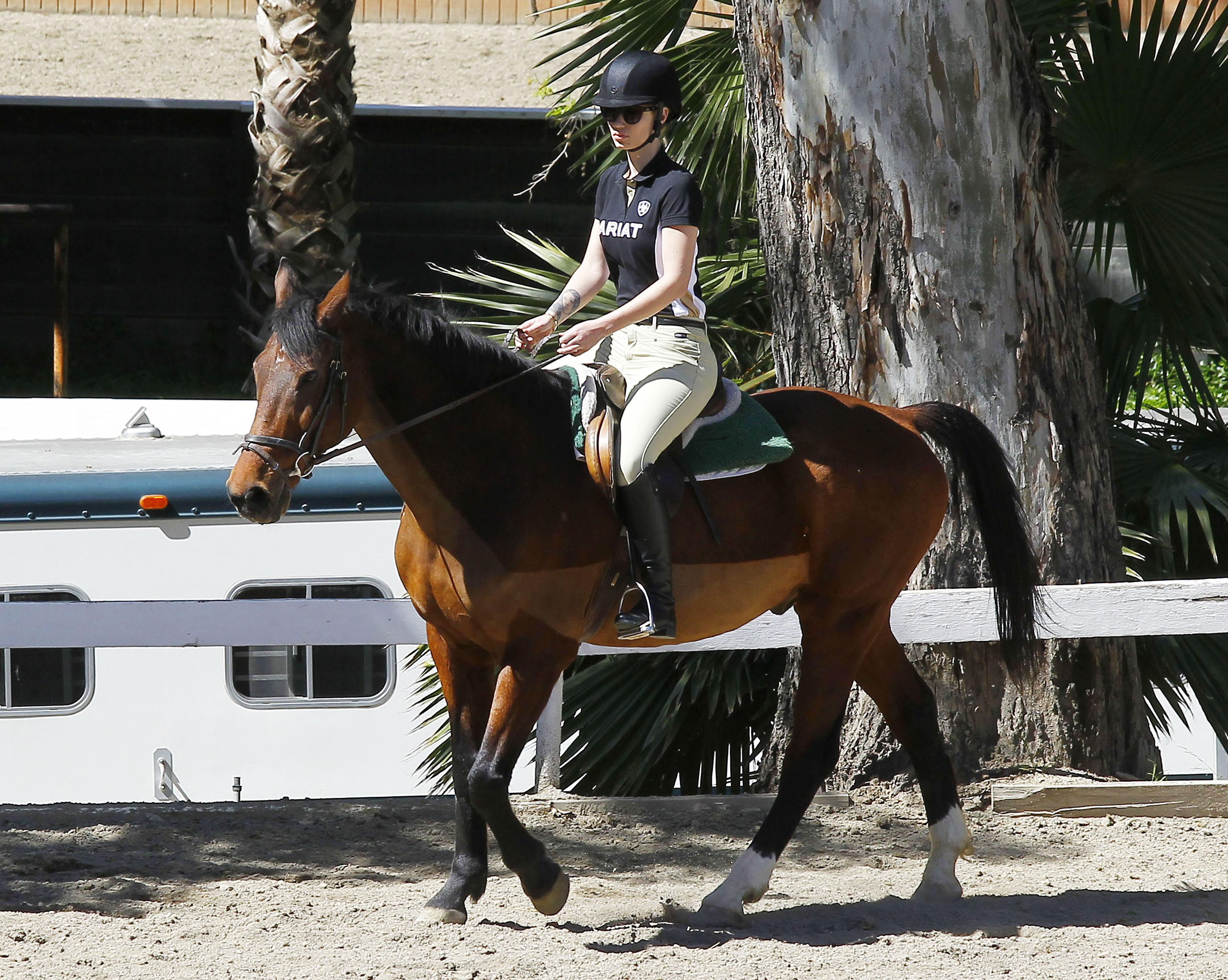 Semi Exclusive&#8230; Iggy Azalea Enjoys A Day Of Horseback Riding