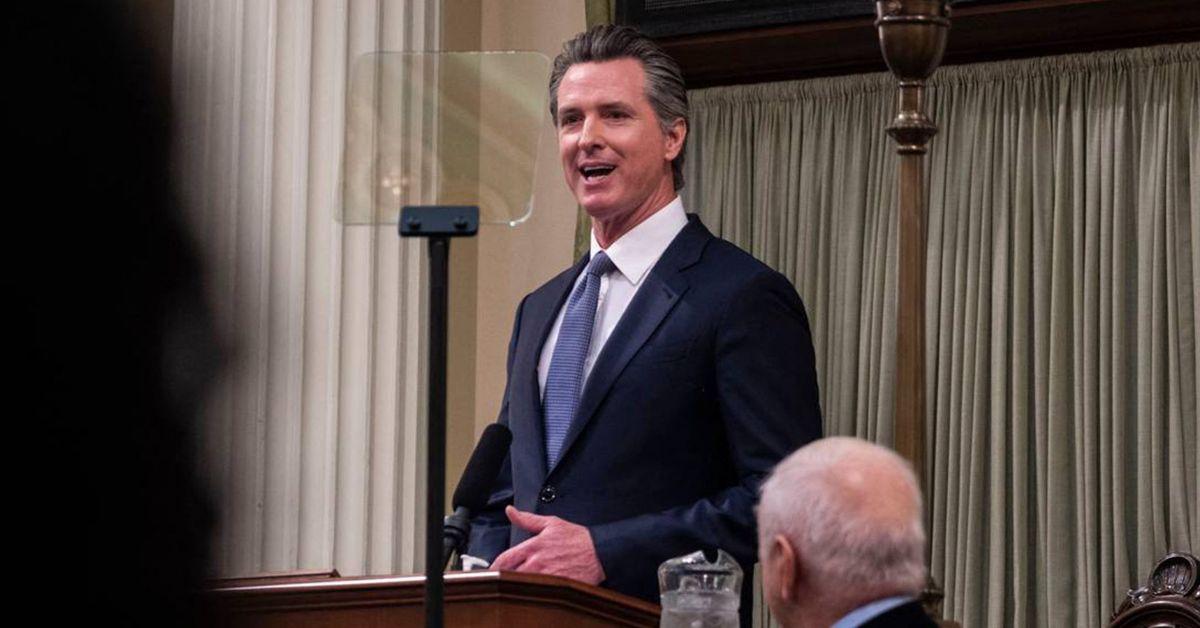 gavin newsom takes aim at ron desantis campaign during debate