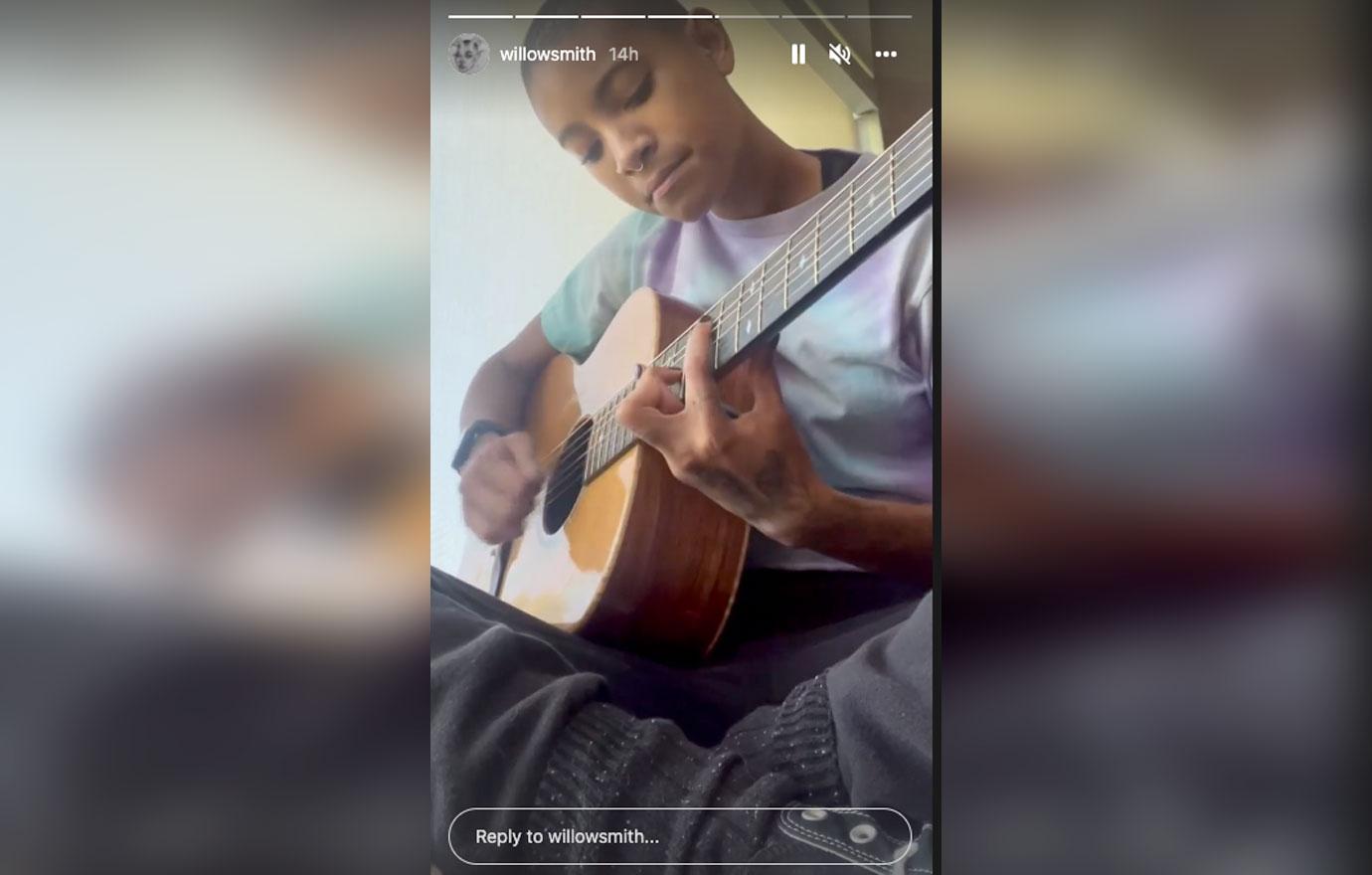 willow smith serenades followers with acoustic song