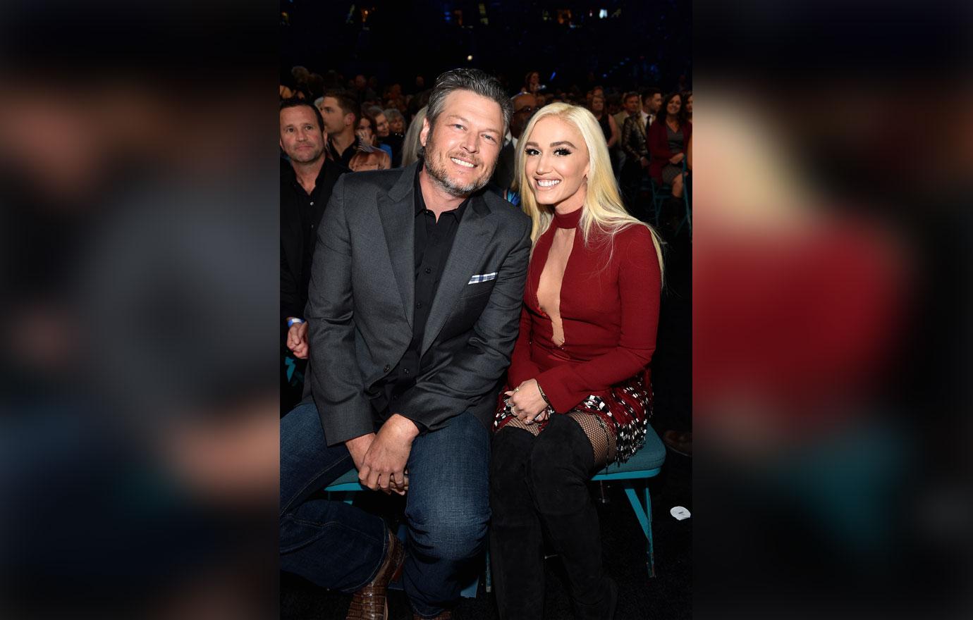 Blake shelton gwen stefani baby surrogate 01