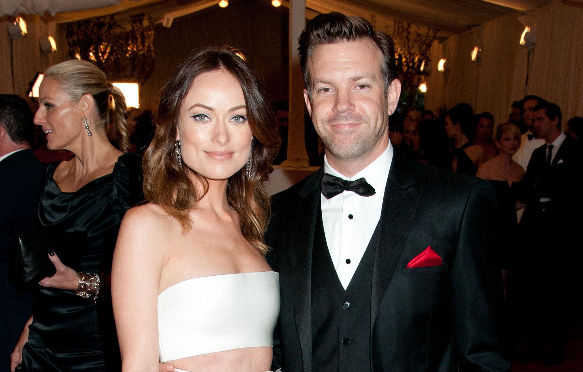 olivia wilde responds to estranged ex jason sudeikis choosing to serve her custody papers in most aggressive way possible