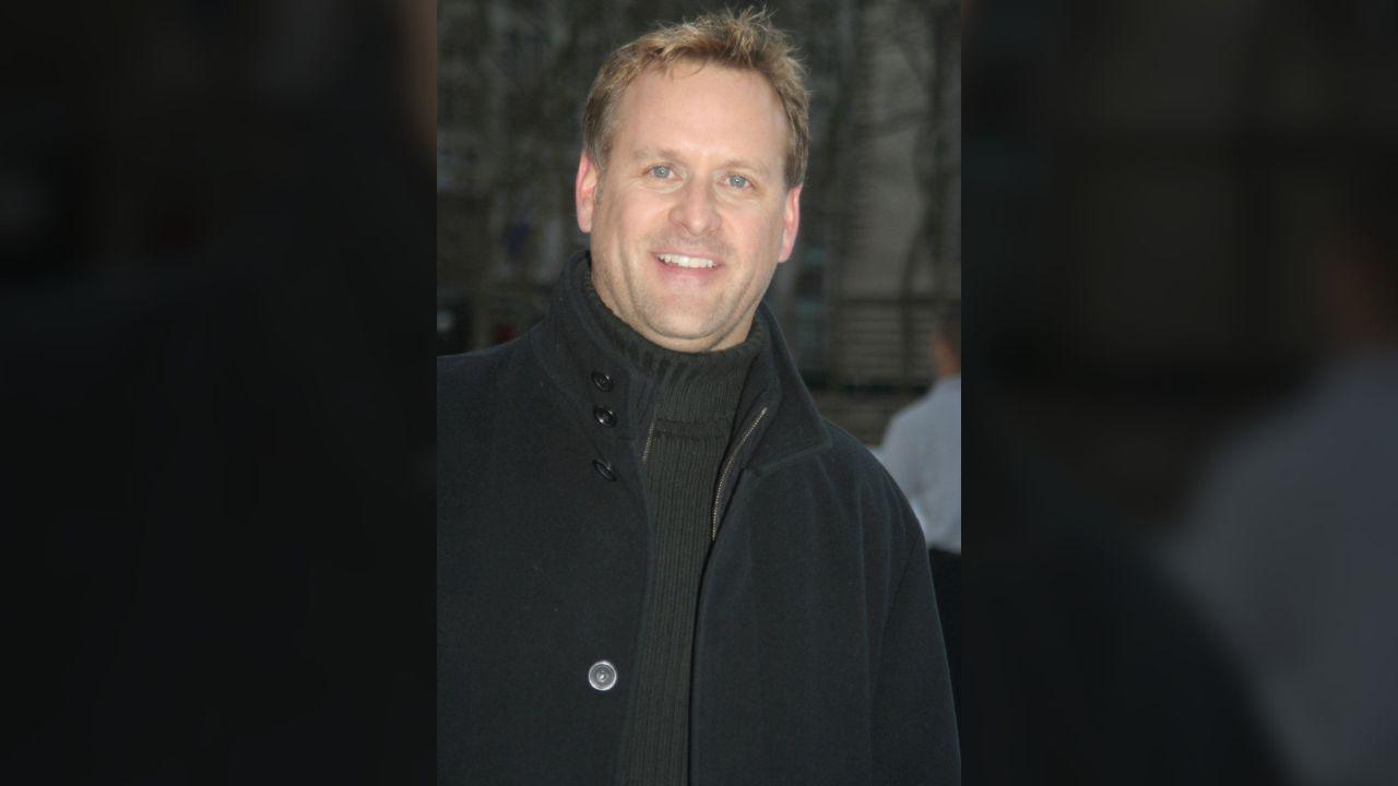 Image of Dave Coulier revealed that extensive radiation treatment caused significant weight loss and made eating solid food difficult.