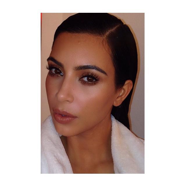 kim kardashian selfie tips