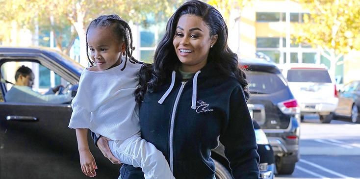 Exclusive&#8230; Rob Kardashian &amp; Blac Chyna Visit The Dentist In Calabasas With Chyna&#8217;s Son King