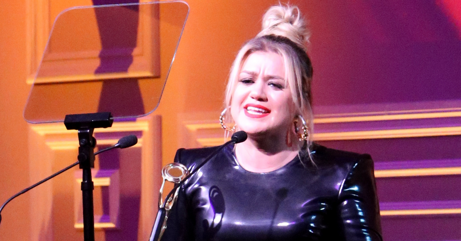 Kelly Clarkson 'Overhauling' Chat Show Before 'Ellen' Slot