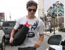 2009__12__fp_4mainhoriz 225×173.jpg