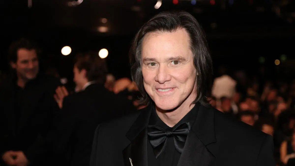 Photo of Social media was divided on the drag queen's claim.