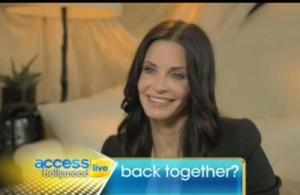 2011__03__Courteney_Cox_March24_01 300×195.jpg