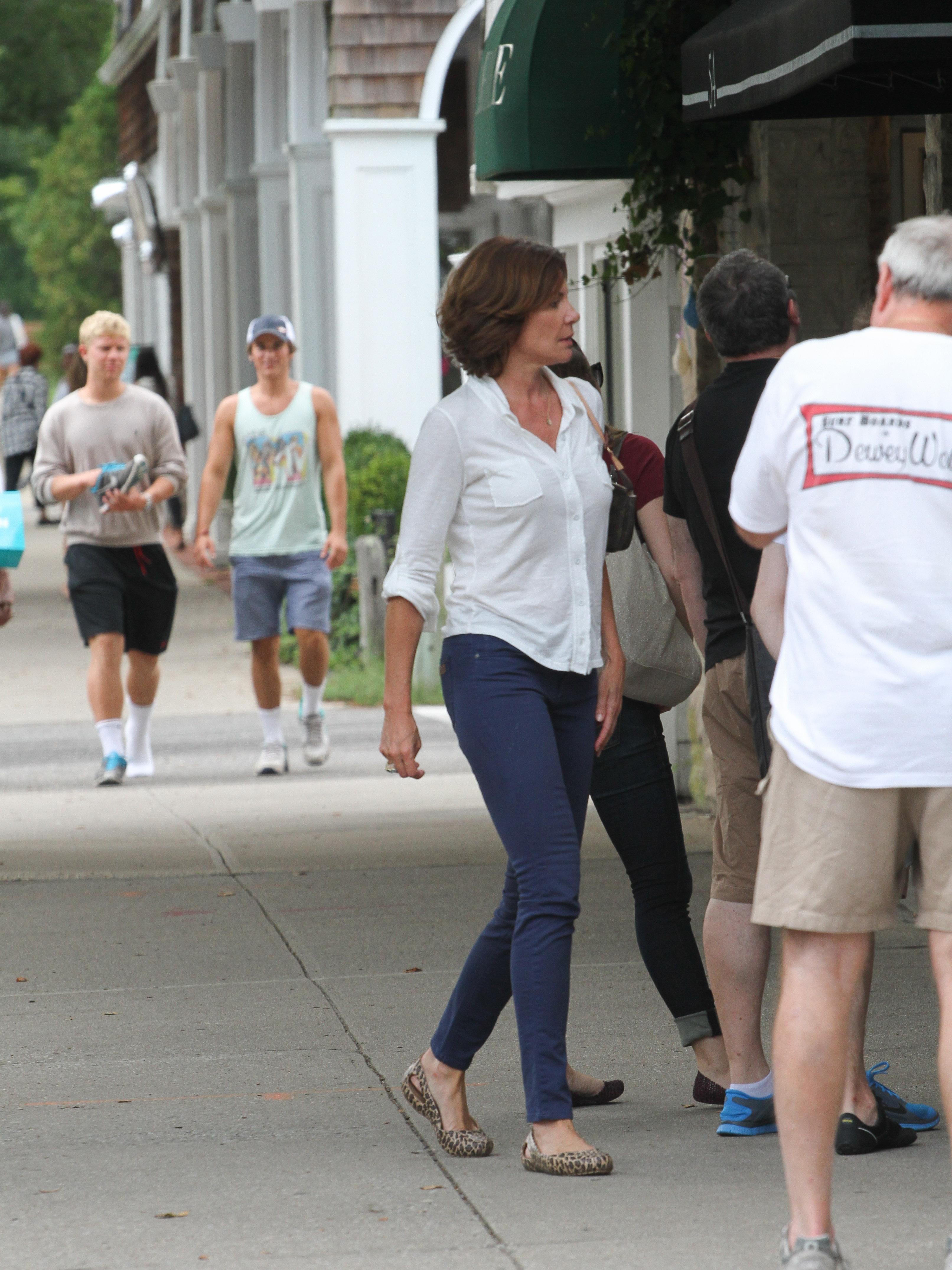 Luann de Lesseps Enjoys Shopping in the Hamptons