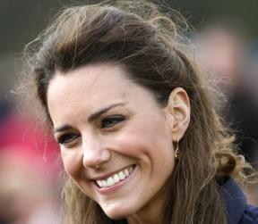 2011__04__kate_middleton_april25mb 288×300.jpg