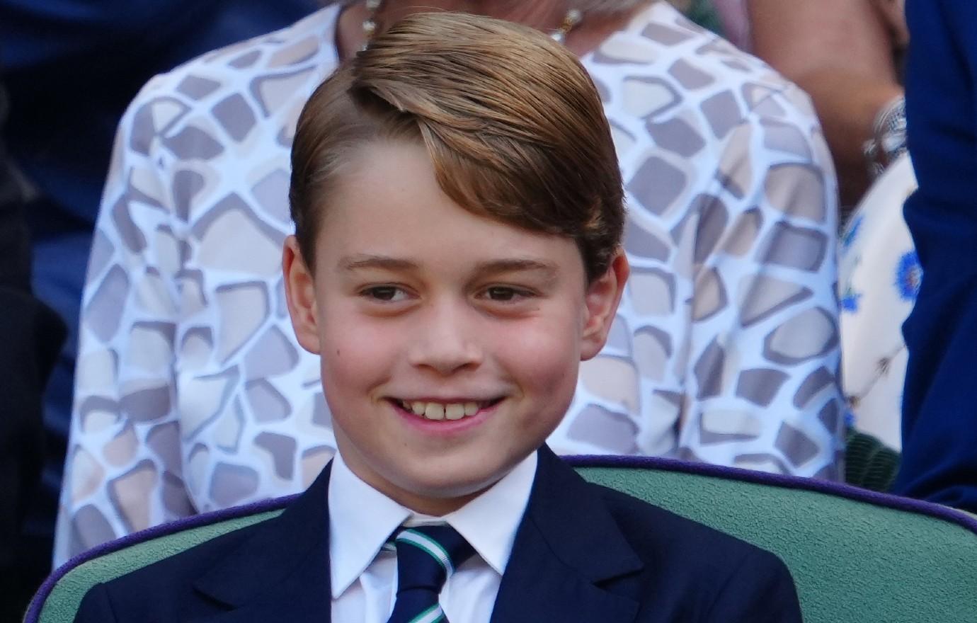 prince george charms fans silly faces wimbledon finals