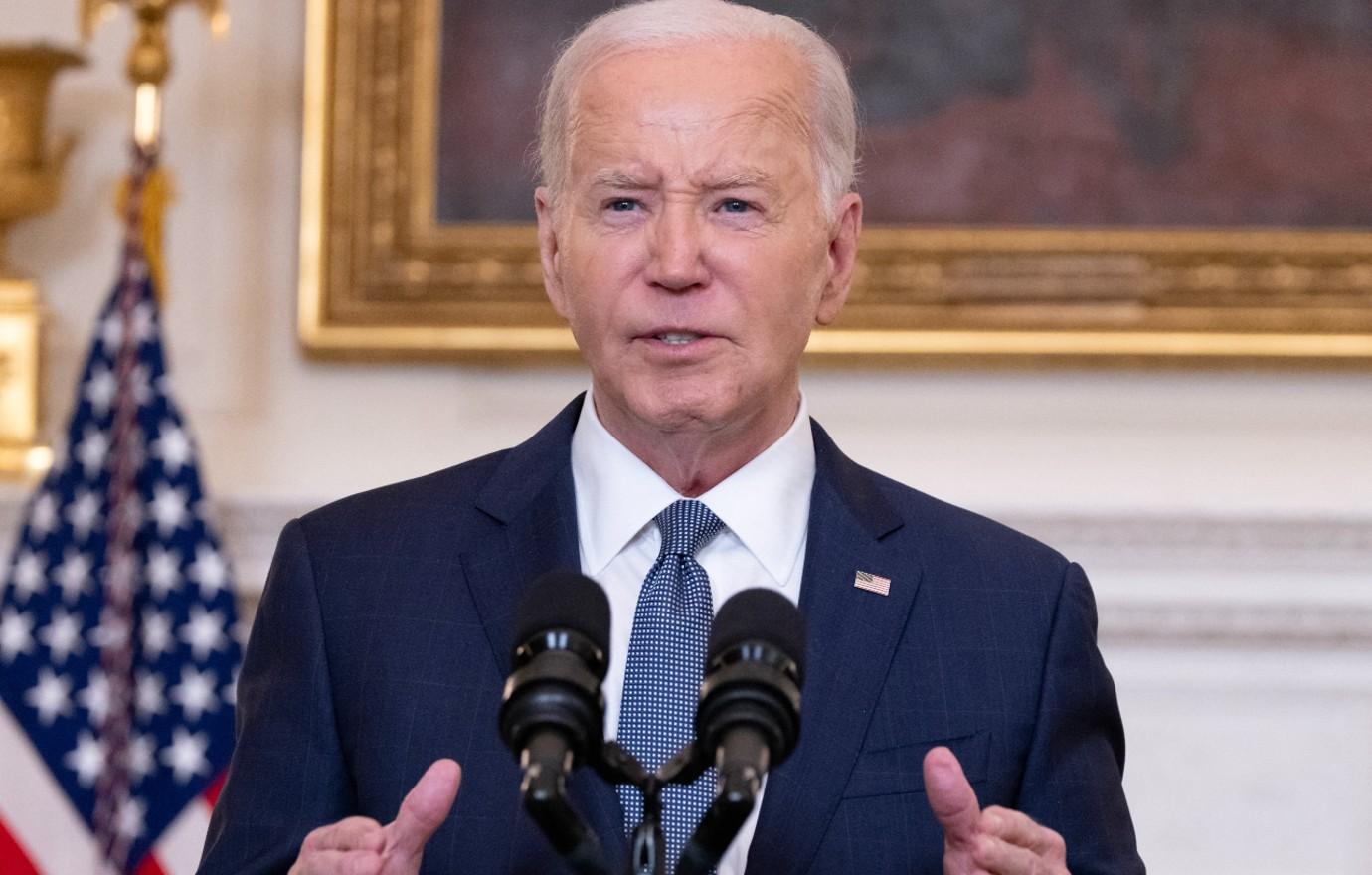 war of words president joe biden calls donald trump a convicted felon who is going crazy