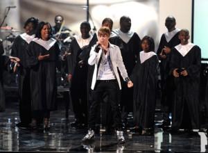 2010__11__7440_AMA_Show_Nov22 300×220.jpg