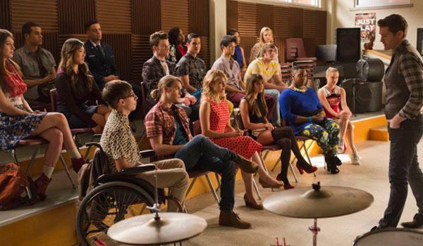 Glee 100th episode choir room