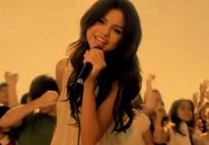 2011__03__Selena_Gomez_March14news 300×208.jpg