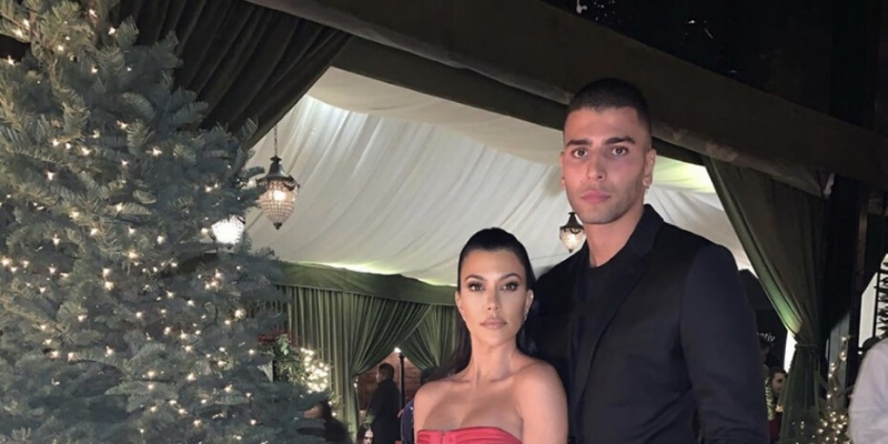 Kourtney Kardashian Poses With Ex Younes Bendjima In New Photo