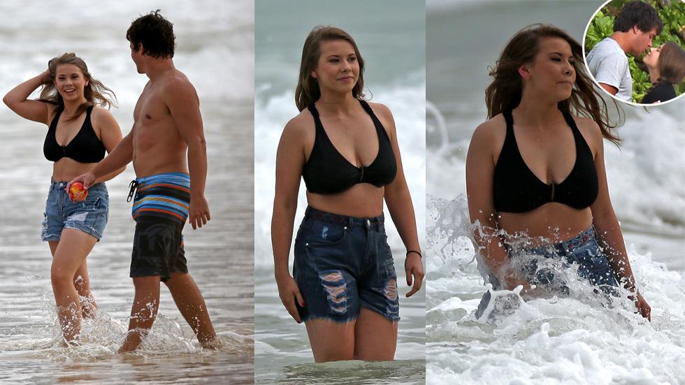 Bindi irwin bikini body beach boyfriend chandler powell 01