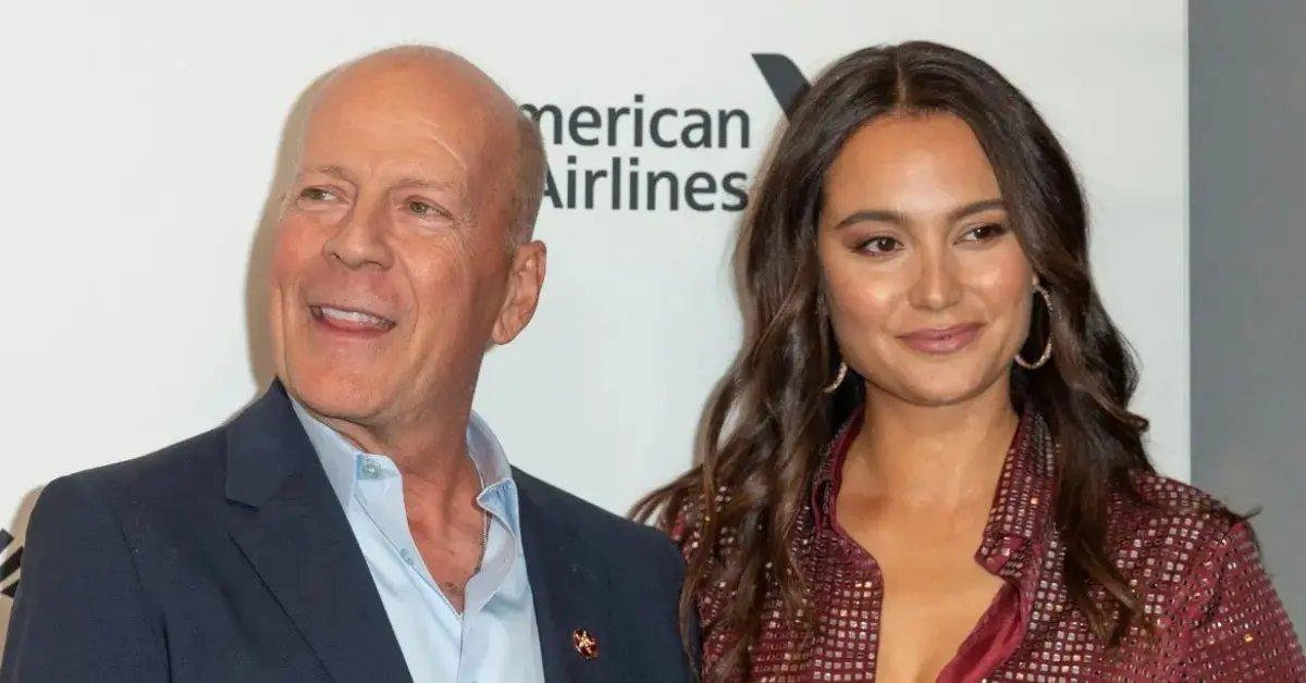Photo of the mom-of-two feels better knowing the actor is cared for '100 percent of the time.'