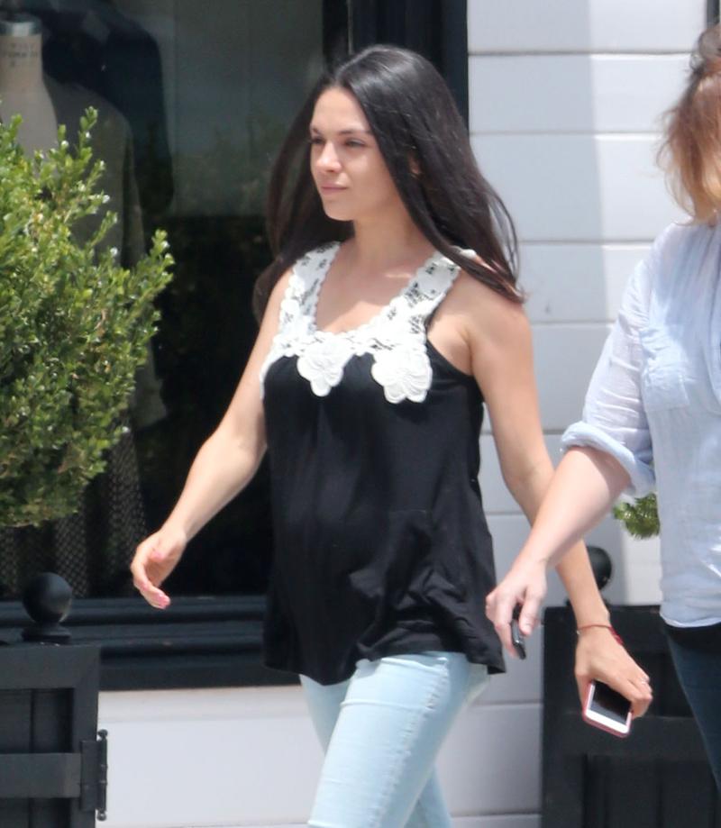 mila kunis pregnant baby number two daughter wyatt