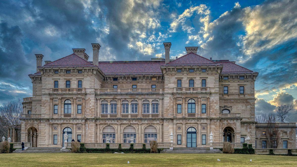 Image of A wedding planner publicly shut down the Rhode Island claim.