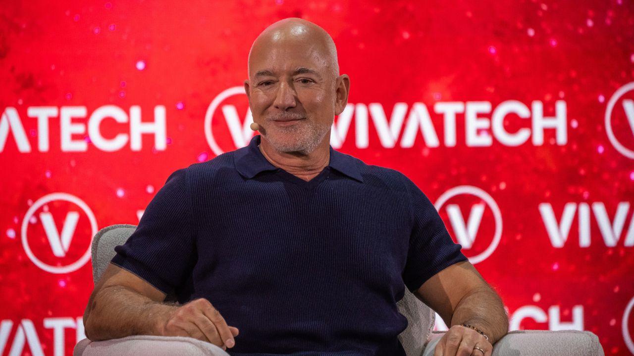 Image of Jeff Bezos' jury duty came after the deadly cargo plane crash earlier this month involving an Amazon-branded cargo plane.