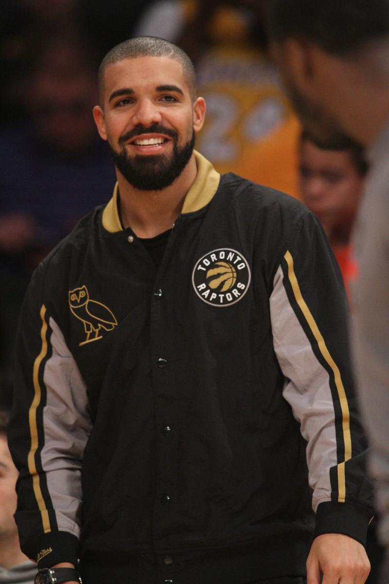 Drake just loves his hometown Raptors