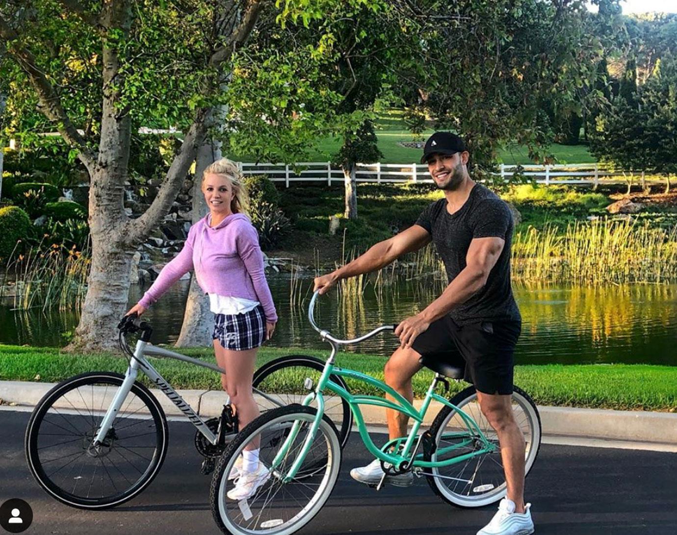 Britney Spears Date Night Sam Asghari Hawaiian Vacation