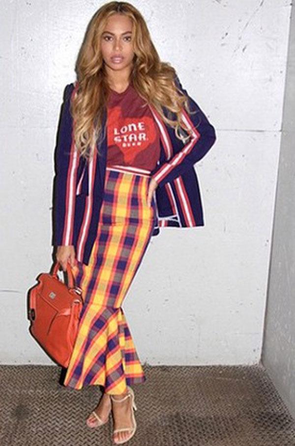 Beyonce plaid skirt texas t shirt fashion fail 05