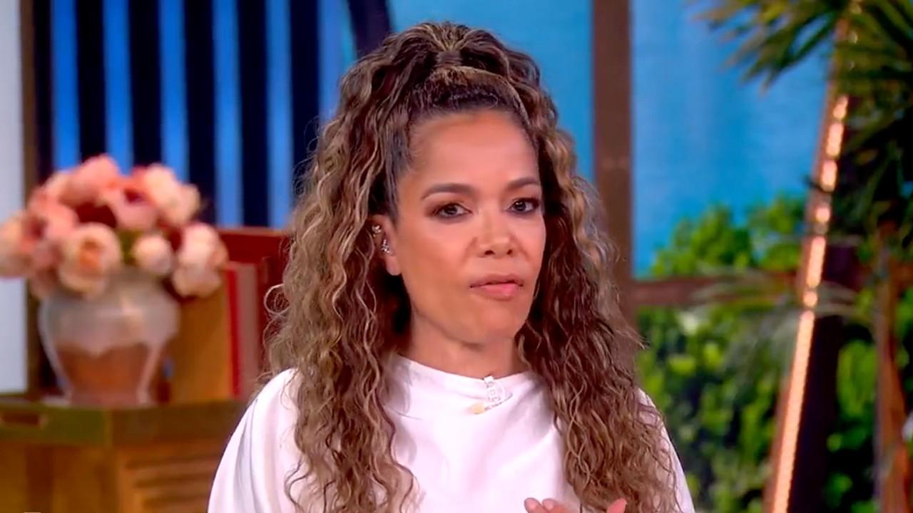 photo of Sunny Hostin said it's time for people to start talking about removing Trump from office.