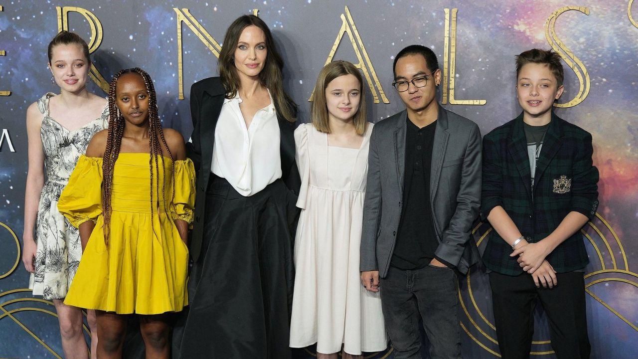 Angelina Jolie, Shiloh Jolie, Zahara Jolie, Maddox Jolie, Knox Jolie-Pitt, Vivienne Jolie