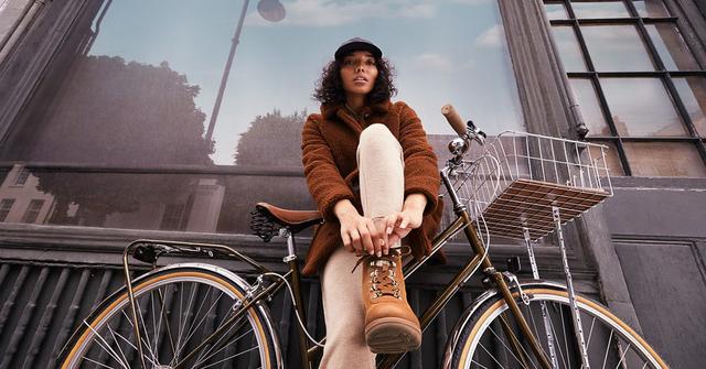 fitflop cyber monday footwear gift guide holiday shop