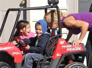 2010__04__Kate_Gosselin_April26news 300×223.jpg