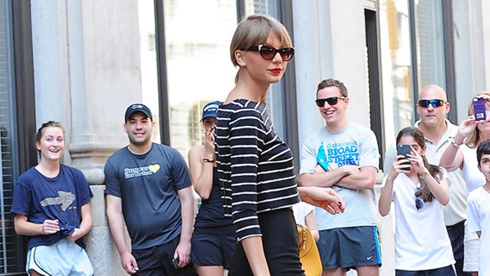 Taylor Swift Is Trying To Bring Kendall Jenner Down And Steal All Her Friends—Find Out Why!