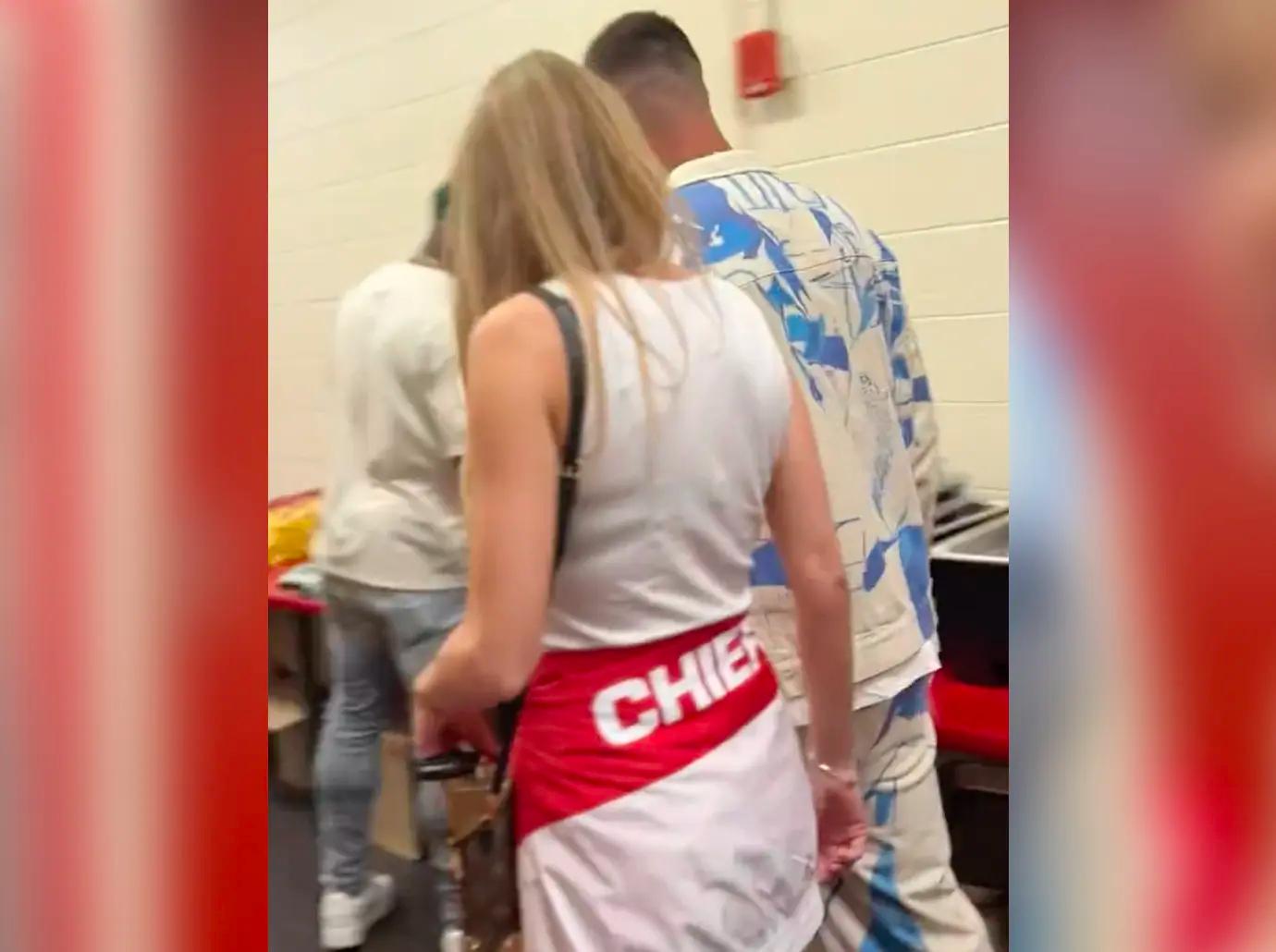 Travis Kelce lauds 'ballsy' Taylor Swift for appearing at Chiefs-Bears game  amid relationship rumors