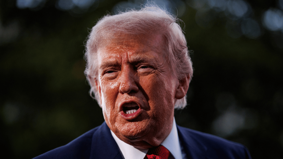 Image of Majority of Americans disagree with Donald Trump's war in Iran, according to polls.