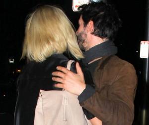 2010__05__Keanu_Reeves_Charlize_Theron_May4_main 300×270.jpg
