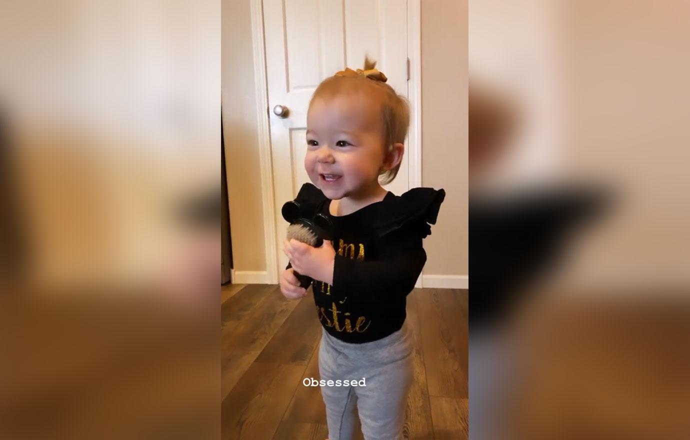 chelsea-houska-instagram-daughter-layne-ettie-photos-cole-deboer