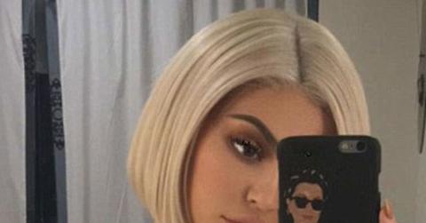 Kylie jenner debuts new blonde bob 06