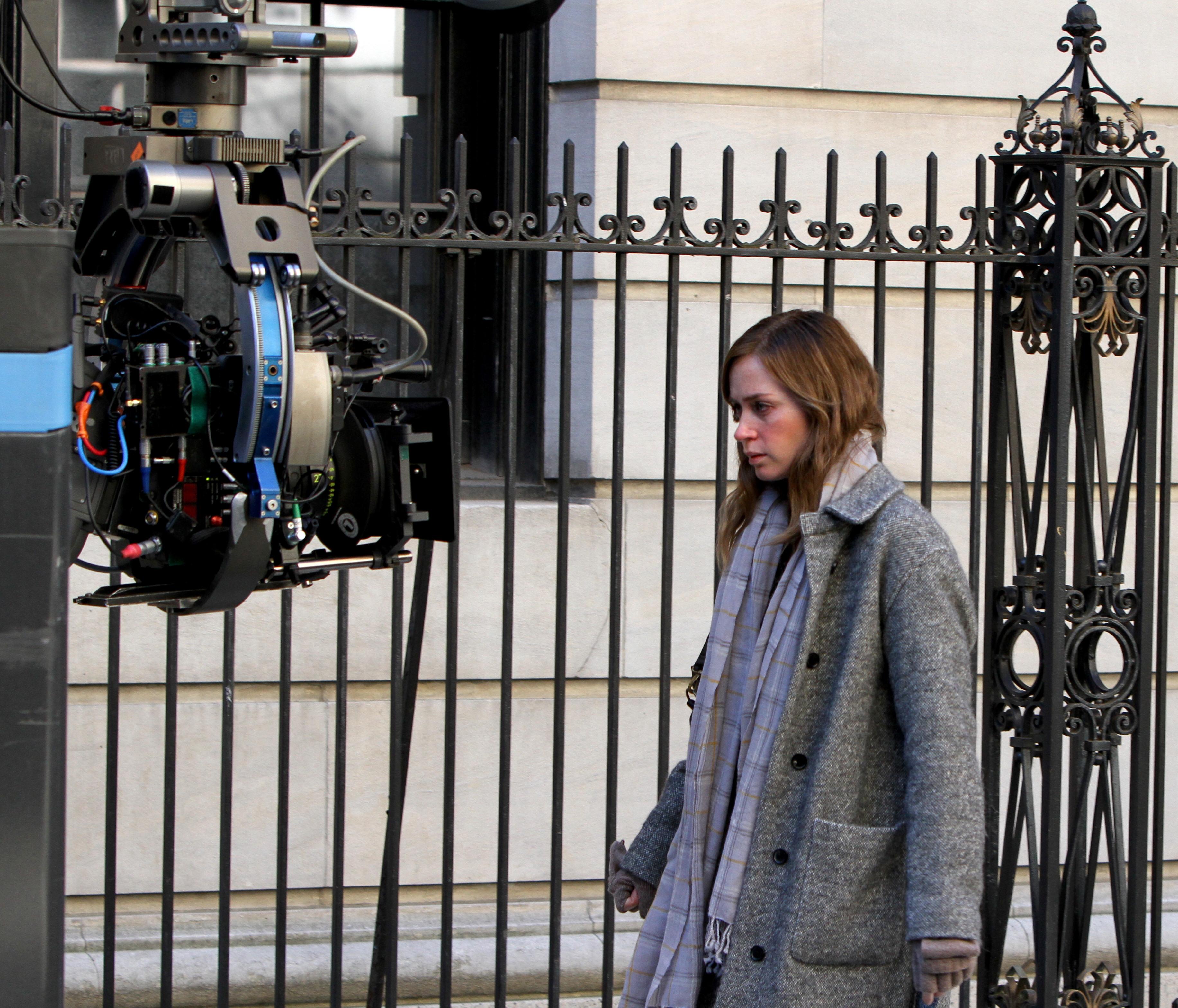 Emily Blunt looks depressed at the &#8220;Girl on the Train&#8221; set in NYC