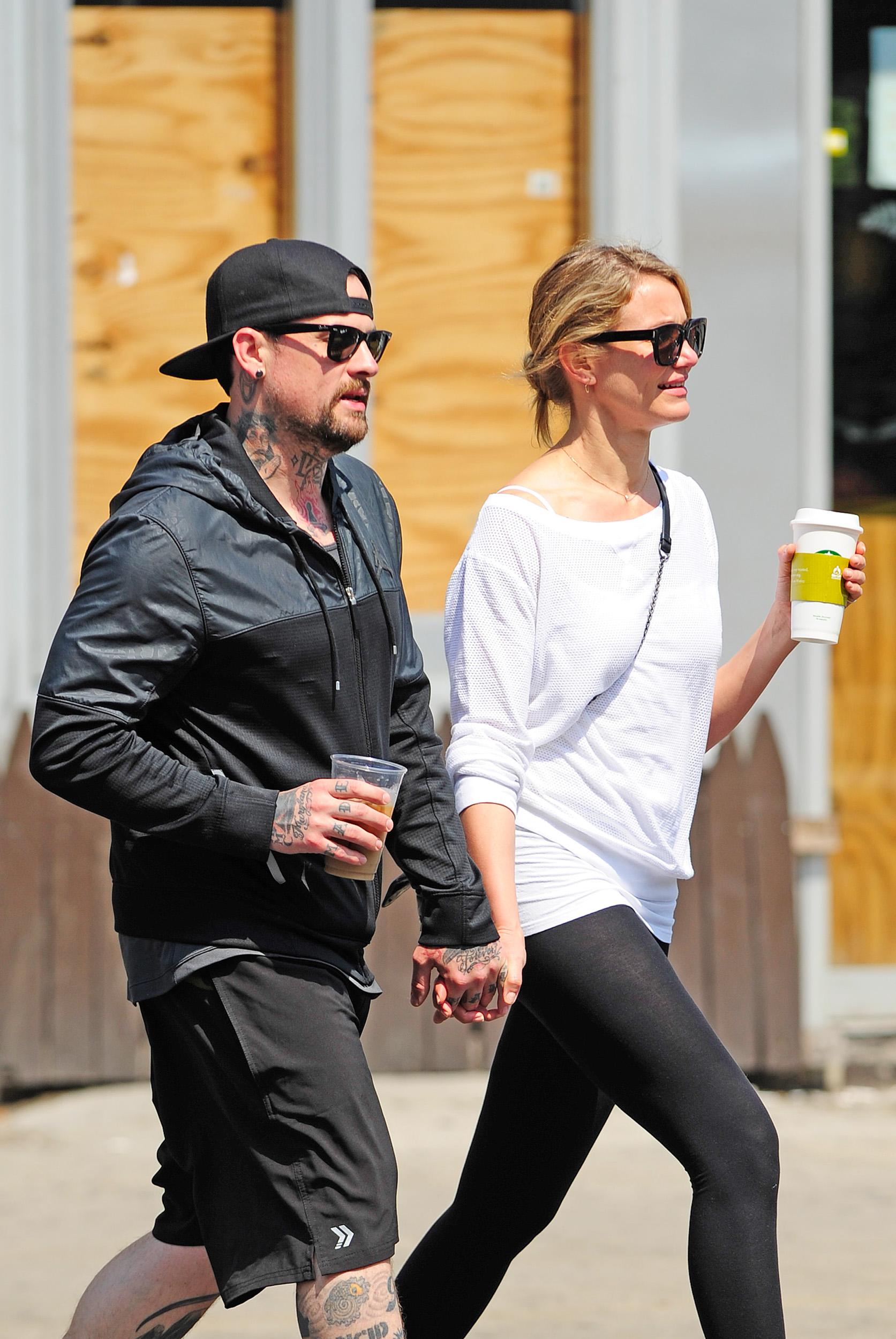 EXCLUSIVE: **PREMIUM RATES APPLY****NO DAILY MAIL ONLINE**Cameron Diaz seen hand in hand with new boyfriend Benji Madden in NYC