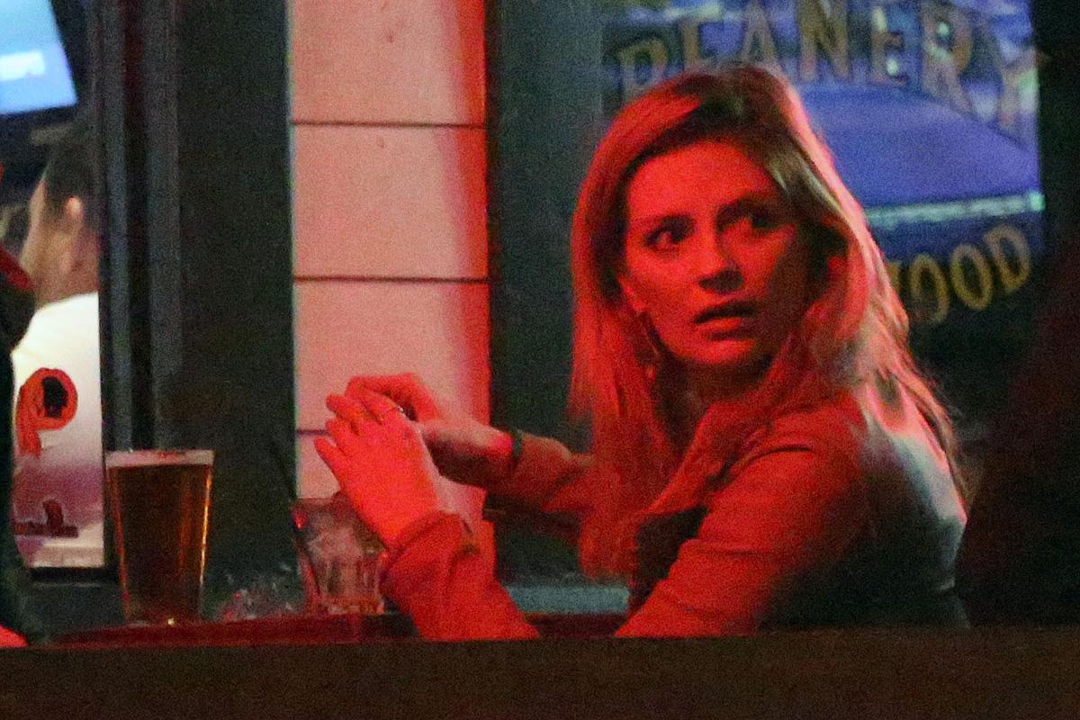 EXCLUSIVE: **PREMIUM RATES APPLY** Mischa Barton sparks fresh fears for her health as she is seen drinking all night