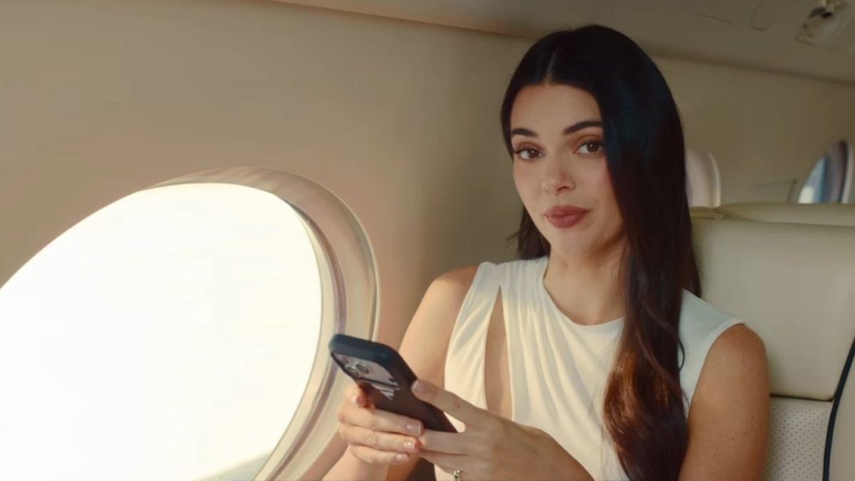 image of Kendall Jenner and Devin Booker exchanged flirty comments on Instagram.