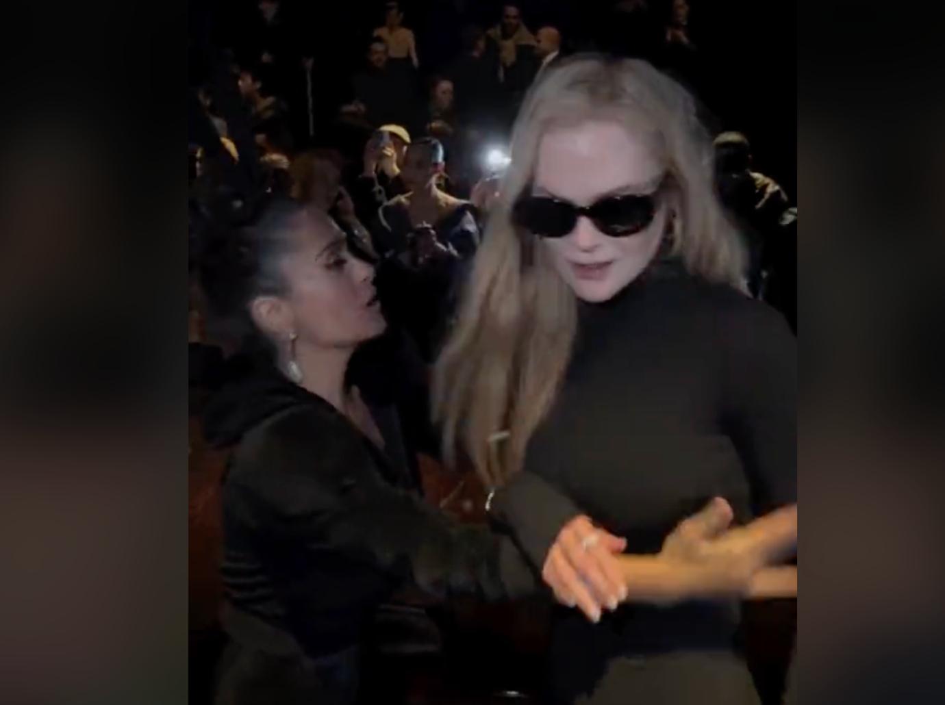 nicole kidman salma hayek paris fashion week intense interaction video