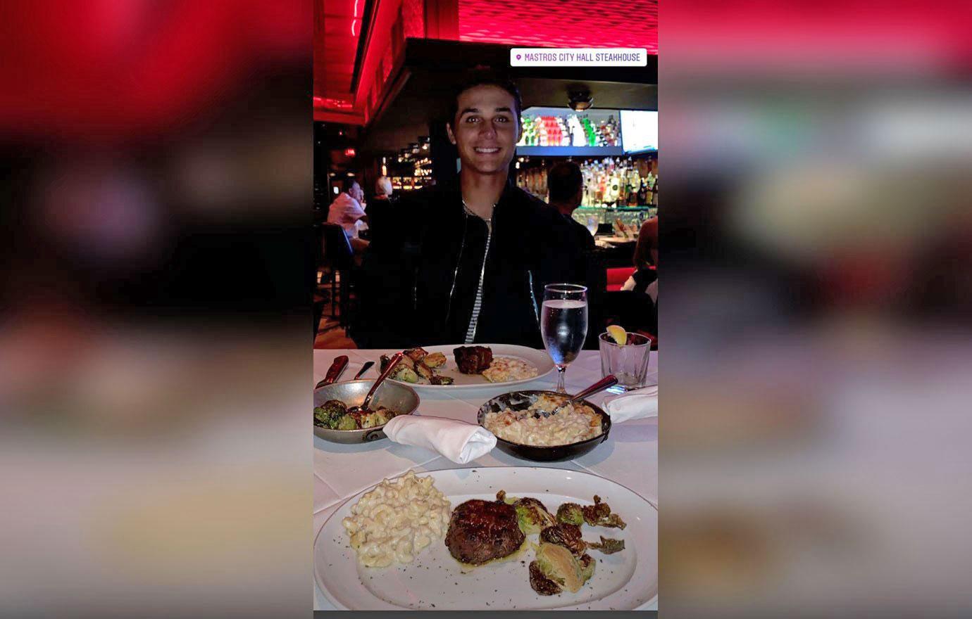 Justin Hooper At Dinner Brielle Biermann Single Split Boyfriend