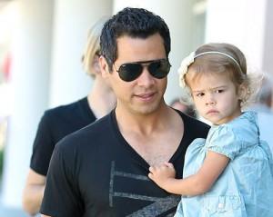 2010__08__Cash_Warren_Aug23_81a 300×239.jpg