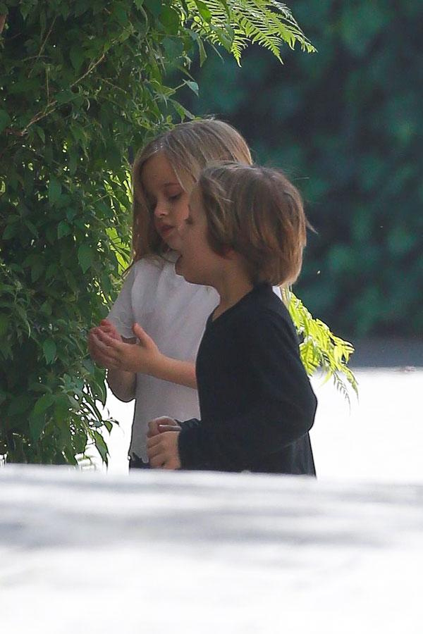 Vivienne jolie pitt falls 04