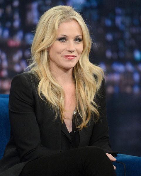 ok_030713_news-christina-applegate-gallery_-_1.jpg