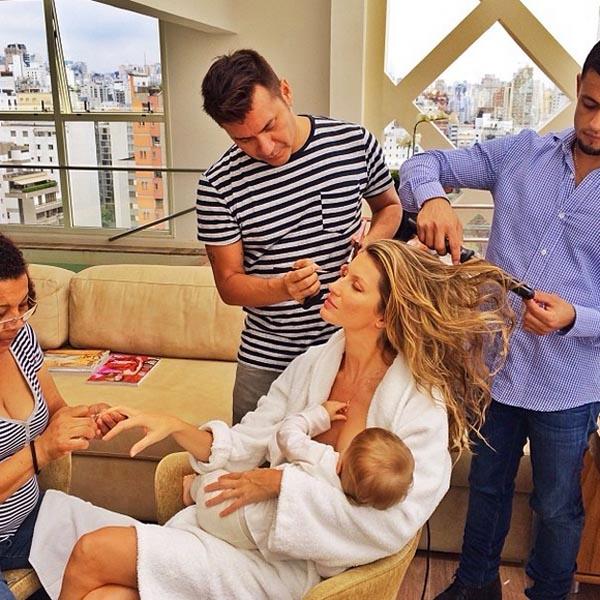 Gisele bunchend breastfeeding